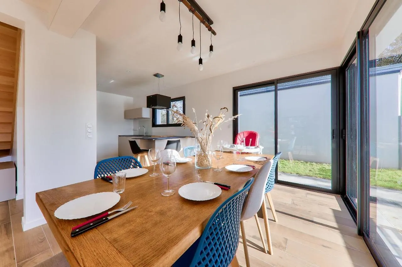Holiday home Proche Plage Du Rouvran - Maison Pour 8 Le Tour-du-Parc France